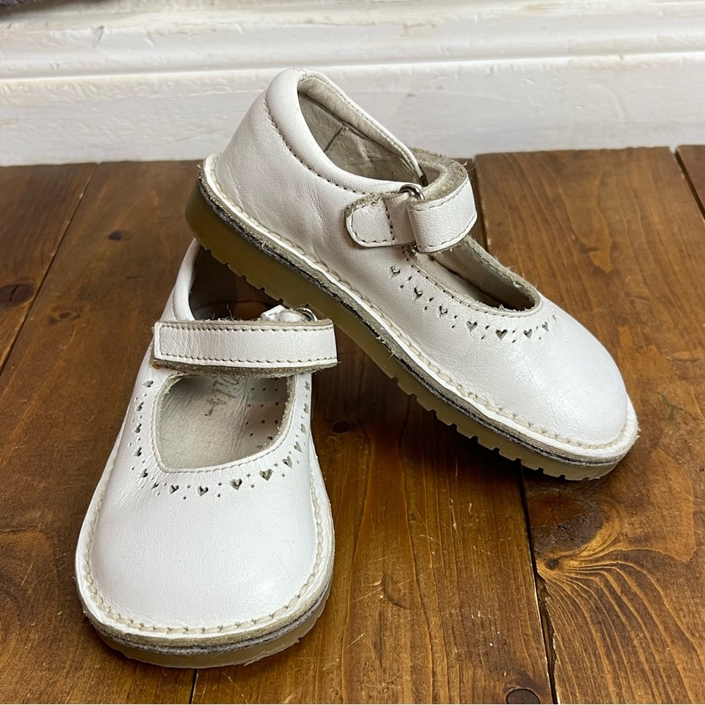 Willits size 5M Barbara white leather Mary Jane baby shoes